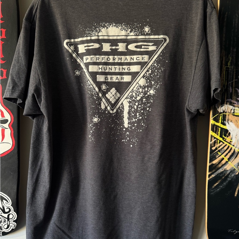 Columbia PHG size large men t shirt